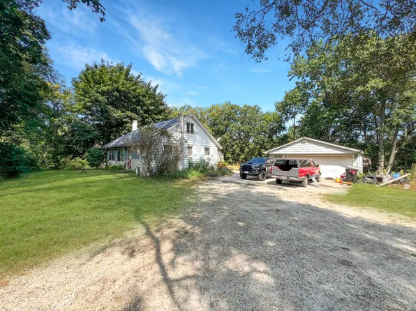 7225 Barnard Mill Rd, Wonder Lake, IL 60097