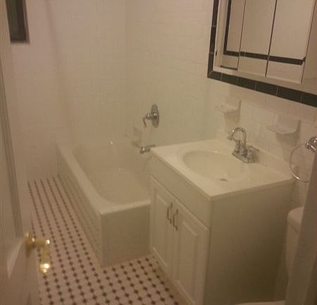 2147 East 17th St (1J) F