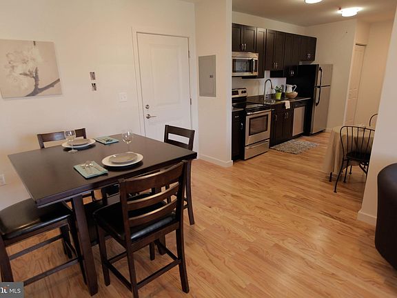 3rd image of 3400 Belgrade St #10-202