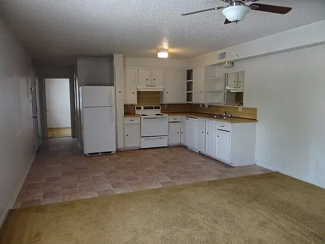 2 bed, 950 sqft, $1,100 — Photo 3