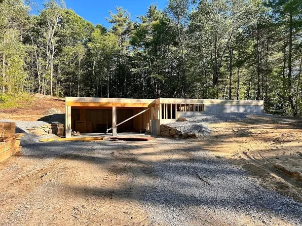65 Secret Lake Rd, Phillipston, MA 01331