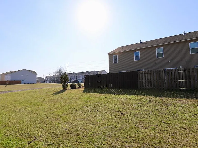 2943 Old Field Rd — Photo 73