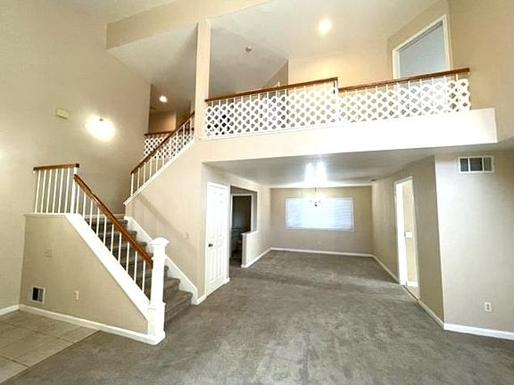 3rd image of 1016 Burnham Dr