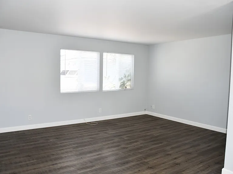 155 N Bitterbush St #B — Photo 4