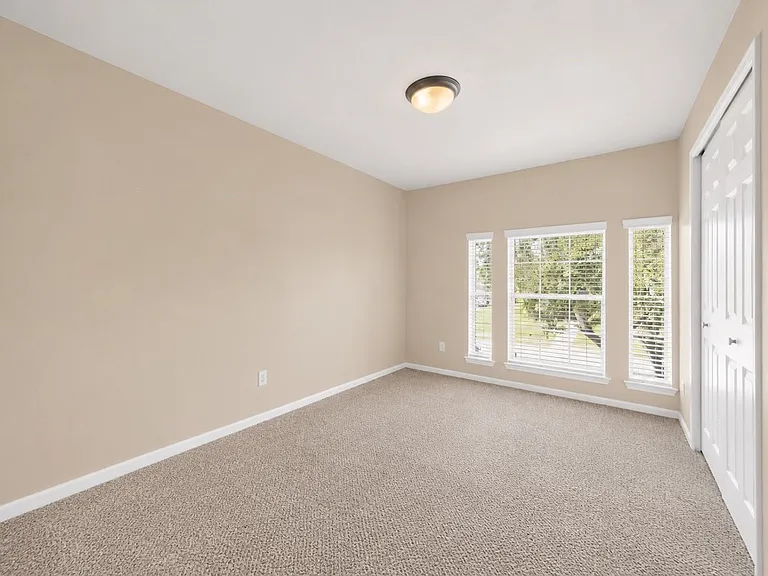 3821 Houston Lake Dr — Photo 31