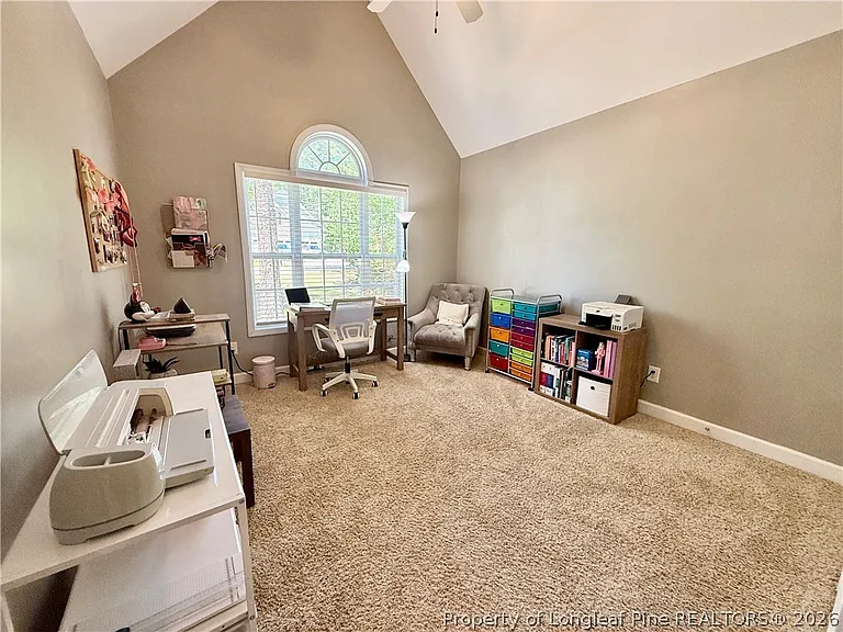275 Maplewood Dr — Photo 15