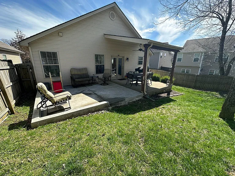 2205 Pokeberry Park — Photo 49