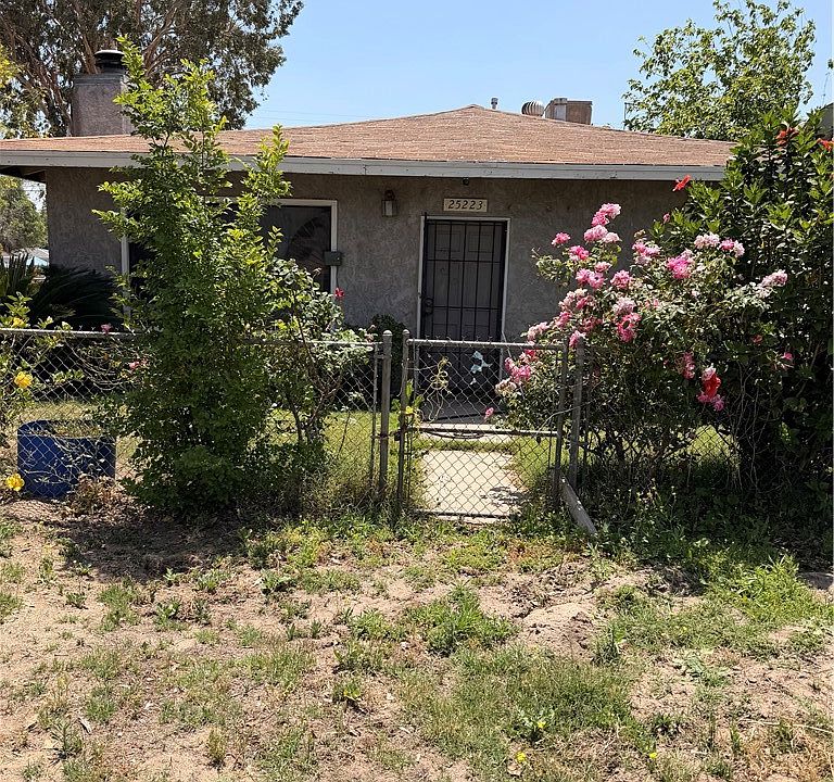 1st image of 25233 E 5th St