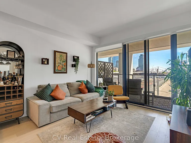 12 Bonnycastle St #311 — Photo 2