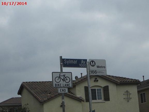 5th image of 9048 Sylmar Ave