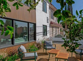 2046 1/2 S Burnside Ave, Los Angeles, CA 90016