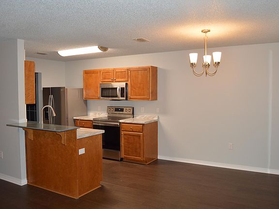 4th image of 5178 Victoria Dr