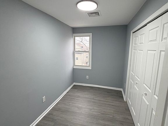 5th image of 50 Hilton St #C
