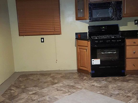 4th image of 7709 Wentworth Ave