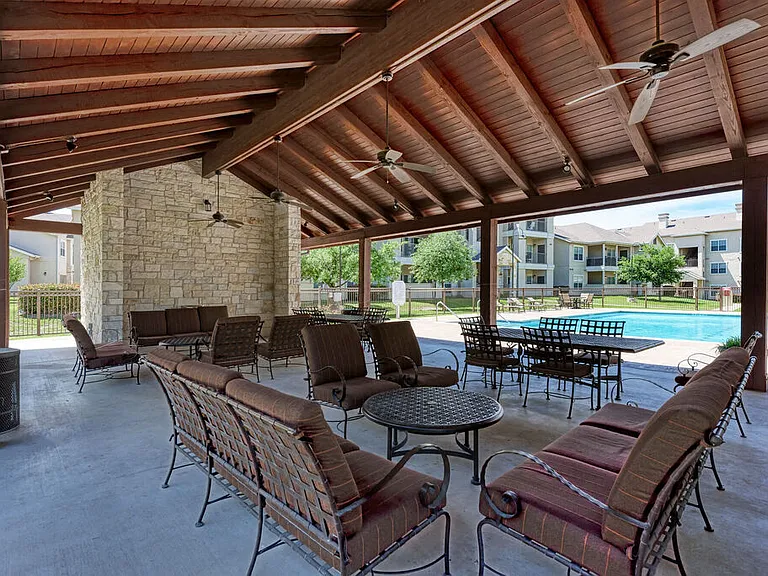 Riverhorse Ranch Apartments II — Photo 4