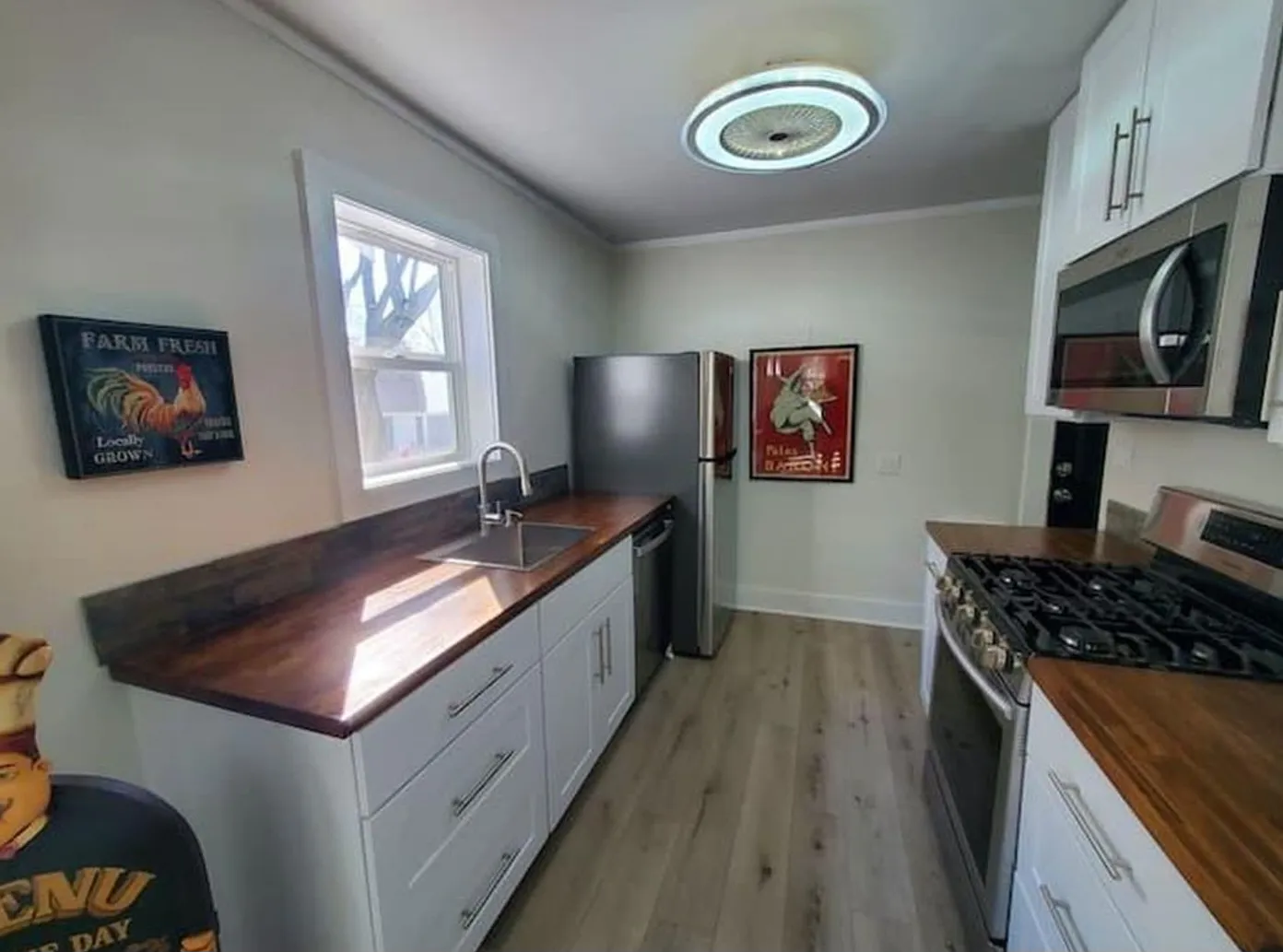 4 bed, 1.5 bath, 1254 sqft, $2,500 — Photo 3