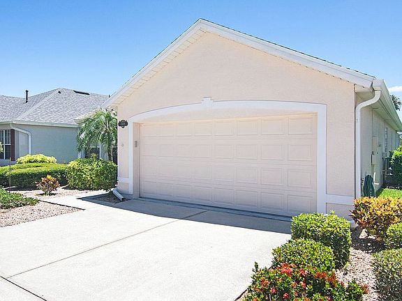 3rd image of 7888 Citrus Creek Dr