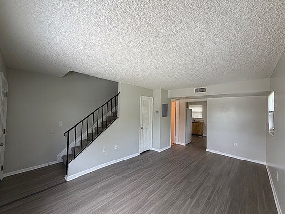 2nd image of 664 SW 35th St APT 6