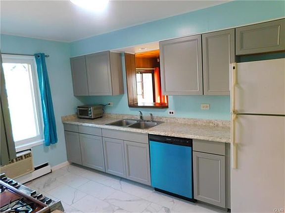 3rd image of 765 E Washington Ave