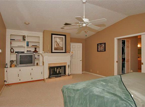4th image of 6315 Marina Dr