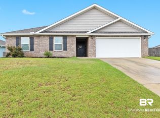 8468 Mackie Ln, Daphne, AL 36526