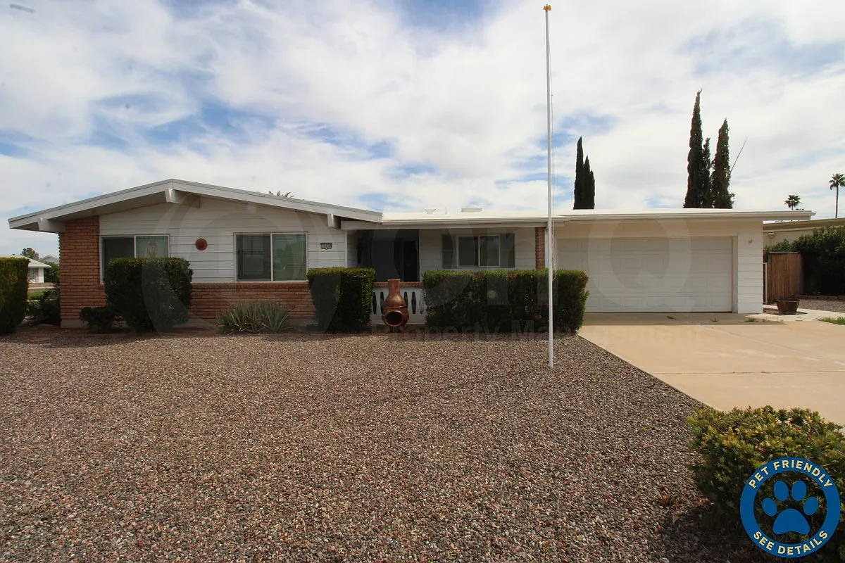 3 bed, 2.0 bath, 1448 sqft, $1,649 — Photo 1