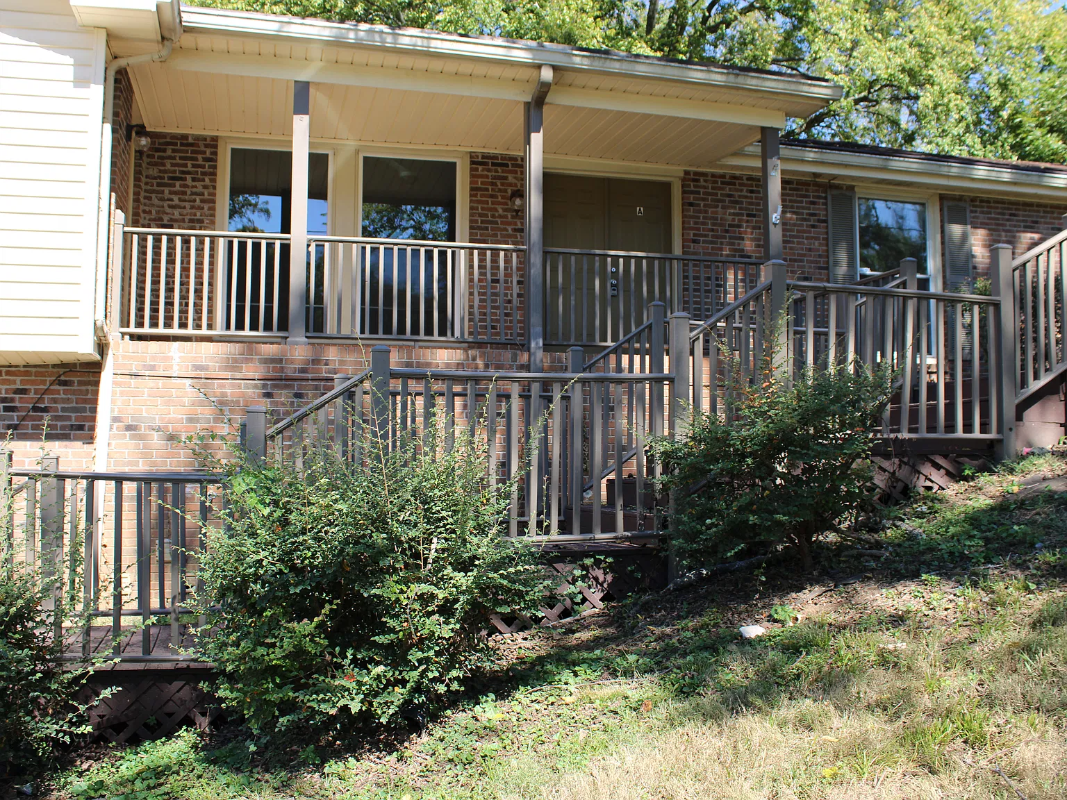 3 bed, 1170 sqft, $1,900 — Photo 1