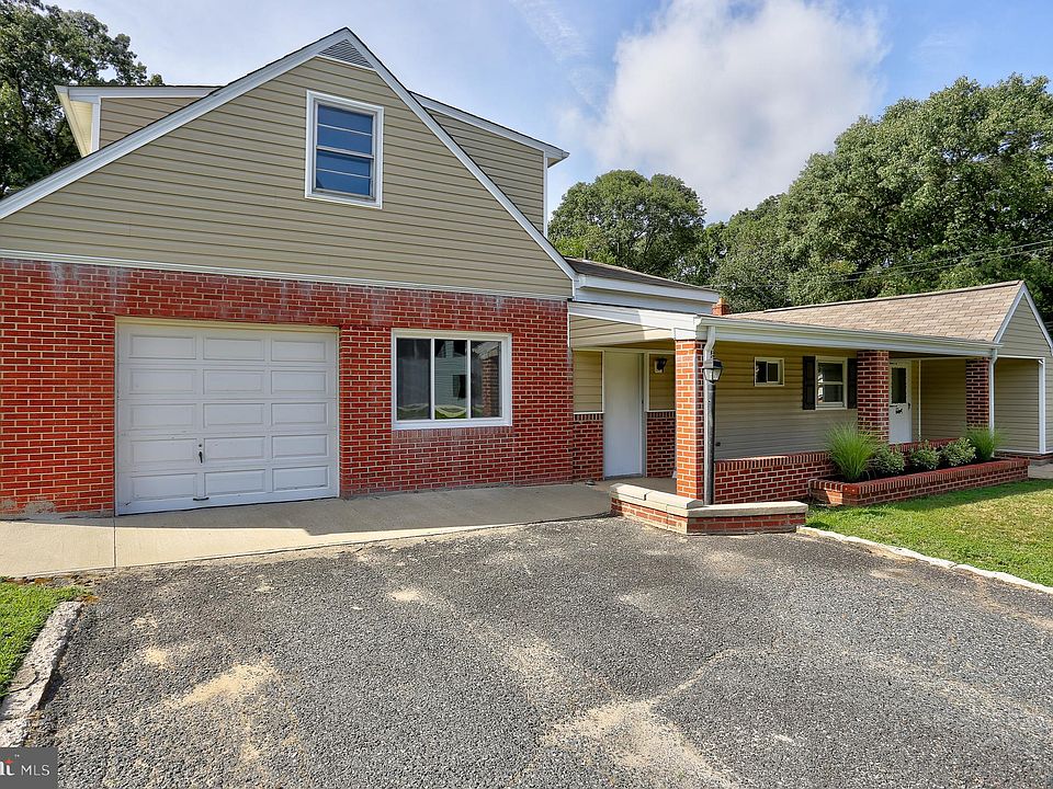1st image of 309 Cockey Dr