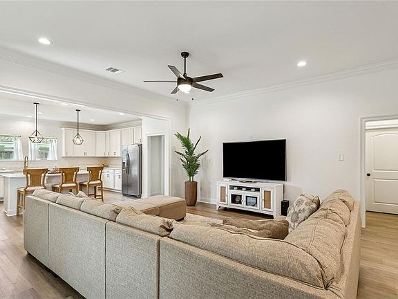 3rd image of 1436 Zachery Ct