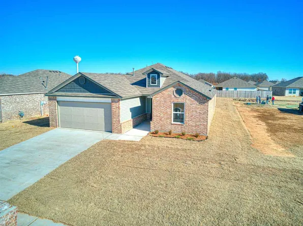 1014 NE 2nd St, Perkins, OK 74059