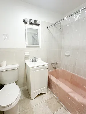 Rented by City Connections Realty | media 5