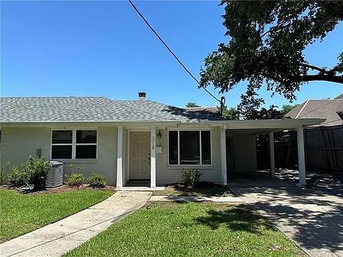 301 Labarre Dr #B Photo 1