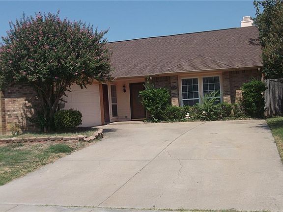 2nd image of 1509 Bandera Dr