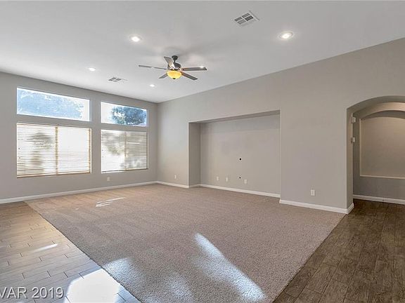 4th image of 9040 Faversham Ct