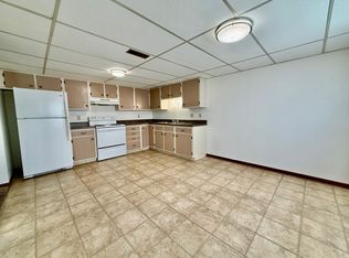 814 Cedar River Dr NW #A, Waverly, IA 50677
