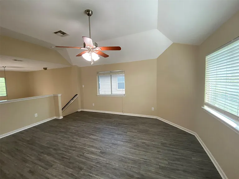 4903 Summer Ridge Dr — Photo 8