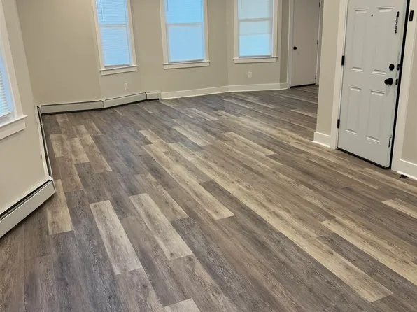 655 Avenue C image 3 of 20