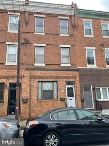 911 S 8th St, Philadelphia, PA, 19147