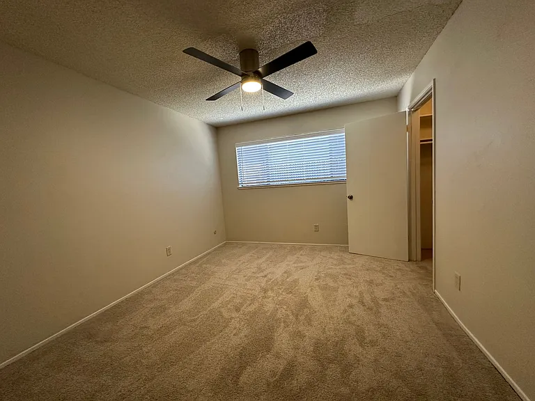 Ravenwood Apartment Homes — Photo 15