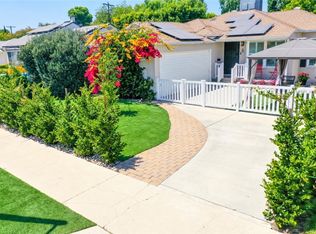 17415 Victory Blvd, Lake Balboa, CA 91406