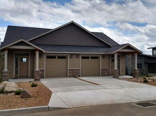 2556 NW Awbrey Point Cir, Bend, OR 97703