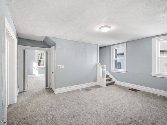 5th image of 355 N Grant St