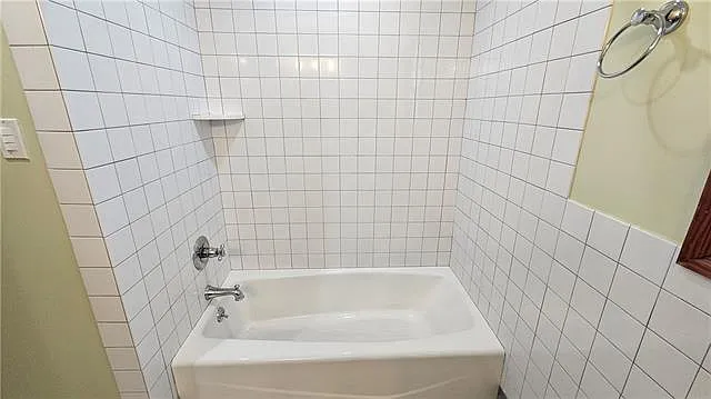 517 Burmaster St — Photo 7