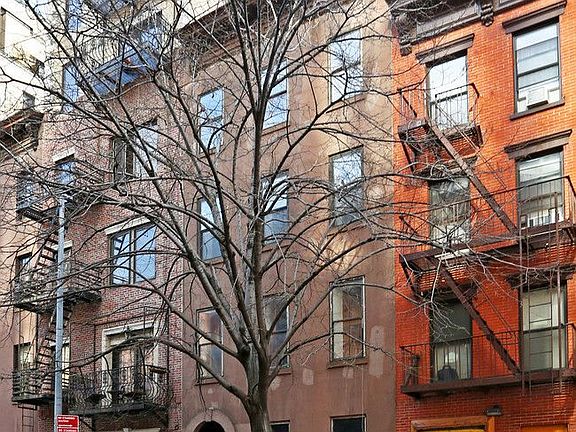 2nd image of 304 E 52nd St