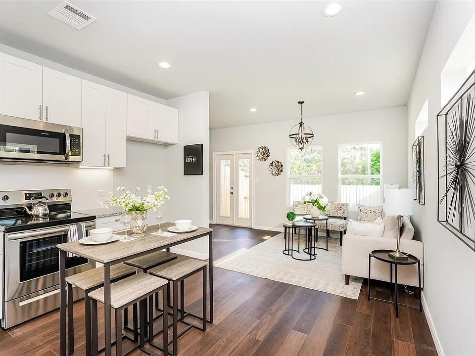 4931 Dalhart Dr