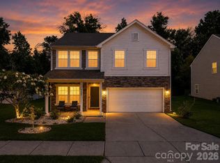 2628 Courtland Dr, Clover, SC 29710