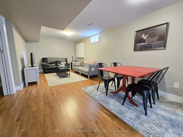 154 Maple St #BASEMENT — Photo 9