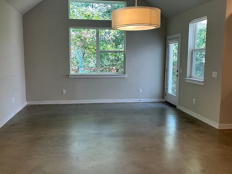 1229 Clifftop Ln — Photo 10