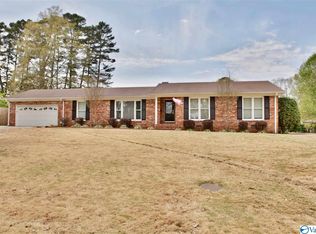 2315 Brookwood Dr SE, Decatur, AL 35601