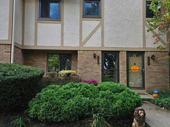 1937 Ramblebranch Dr #32, Columbus, OH 43220